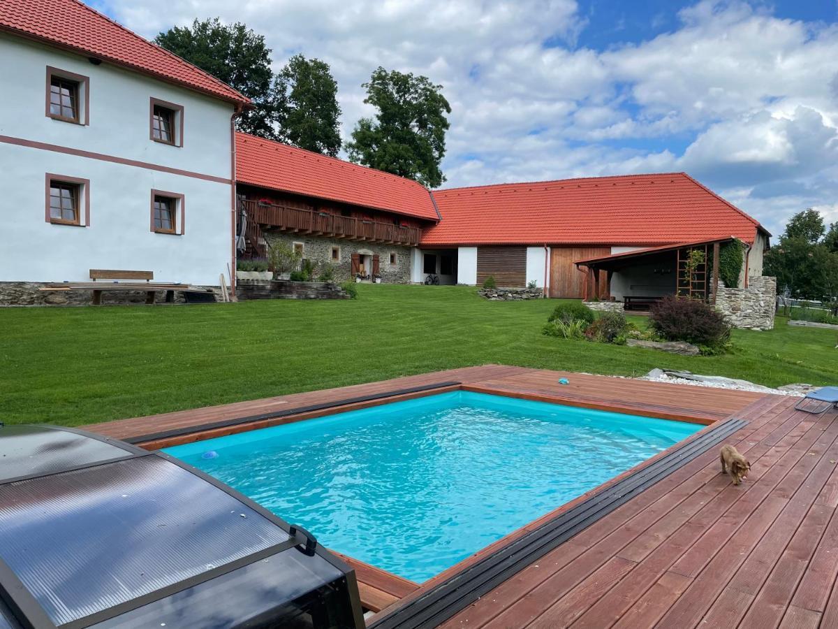 Ferienwohnung Farma Nahlov Frymburk nad Vltavou Exterior foto