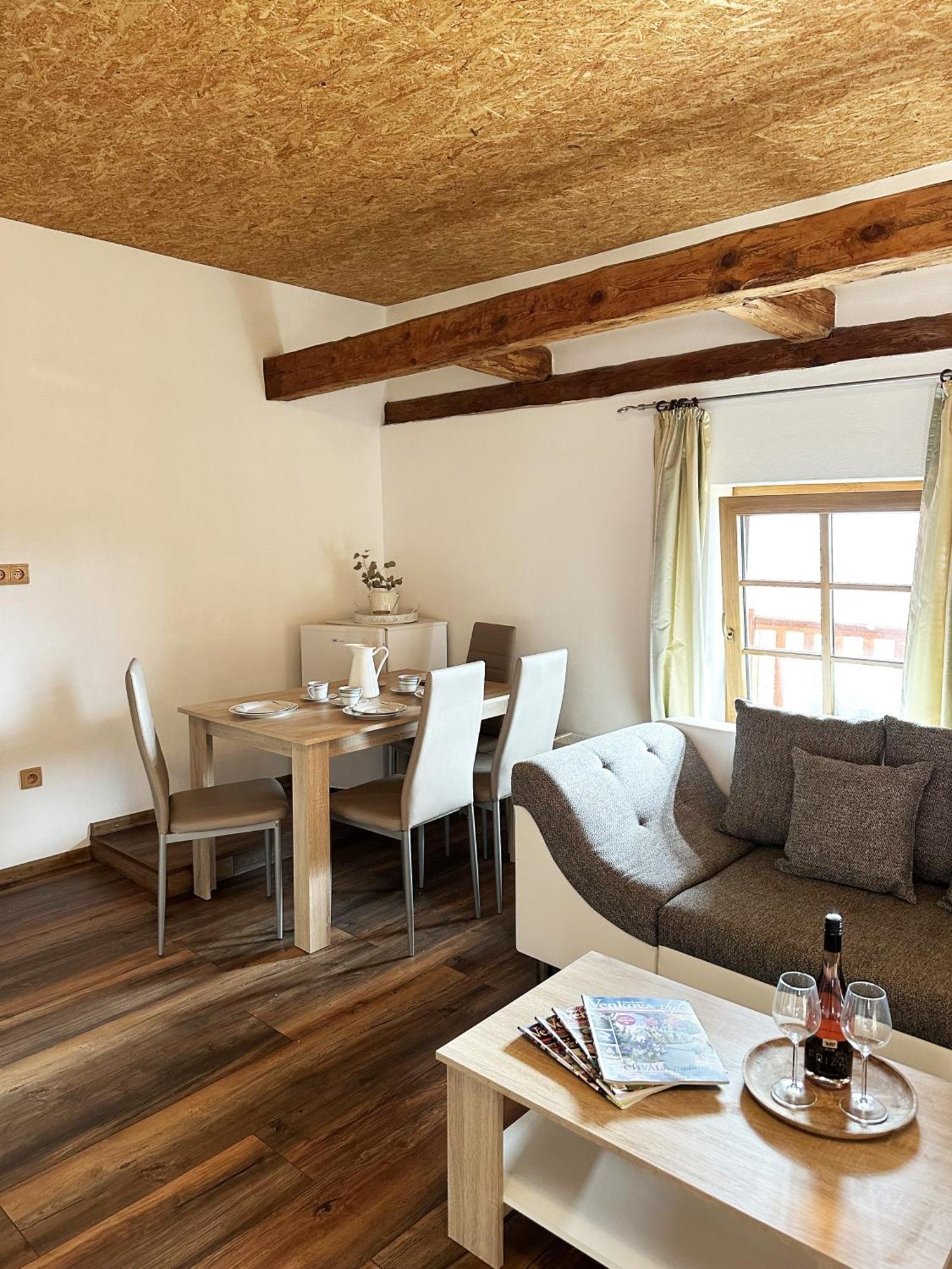 Ferienwohnung Farma Nahlov Frymburk nad Vltavou Exterior foto